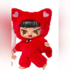 BRATZ BRATZIEZ SWEETHEARTZ SERIEZ PLUSH KEYCHAIN BLIND BOX